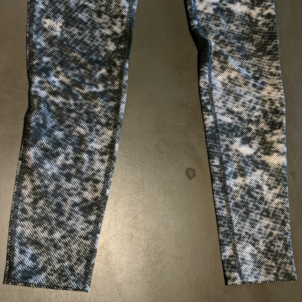 Under armour workout pants - Picture 2 of 6